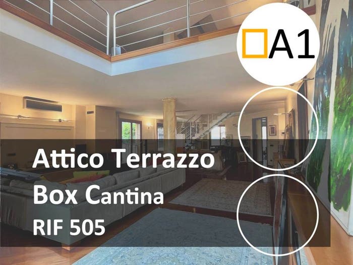 Appartamento con 6 locali in vendita in Barlassina