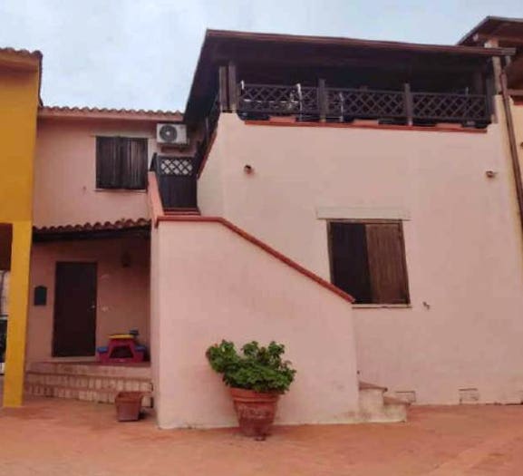 Appartamento con 5 locali in vendita in Via Leonardo da Vinci, Porto San Paolo, Loiri Porto San Paolo