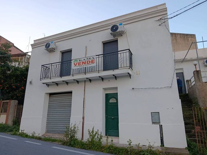 Casa con 6 locali in vendita in Località Zifronte, San Pier Niceto