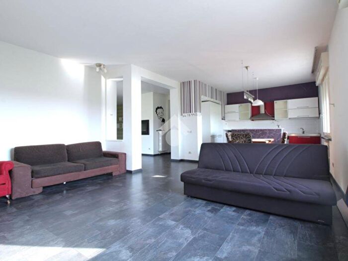 Appartamento quadrilocale in vendita in Via Pozzi, Centro, Fabbrico