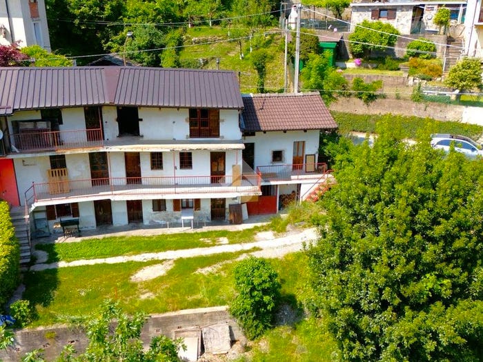 Casa con 6 locali in vendita in Borgata roccette, Roccette, Giaveno