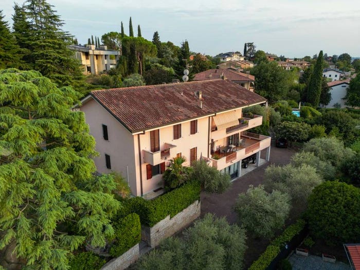 Appartamento trilocale in vendita in Parona, Verona
