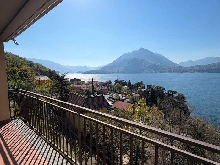 Appartamento trilocale in vendita in Via per Esino, Centro, Perledo