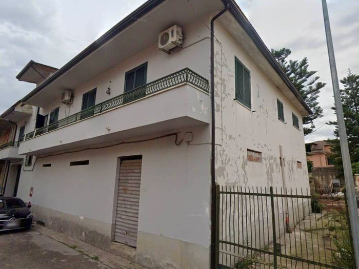 Appartamento con 6 locali in vendita in Marcianise