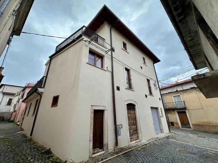 Casa quadrilocale in vendita in Via Colle snc, Centro, San Demetrio Ne' Vestini