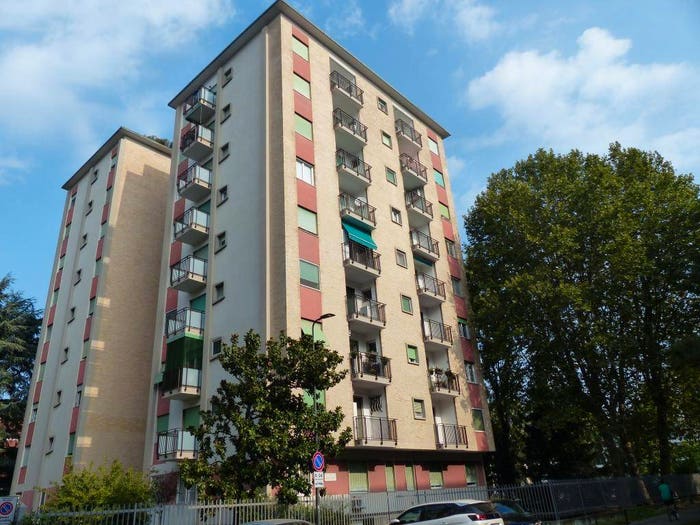 Appartamento trilocale in vendita in Via Venezuela, Gallaratese, Milano