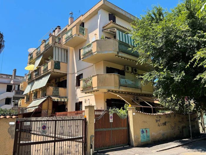 Appartamento trilocale in vendita in Via Fiume, Centro, Ladispoli