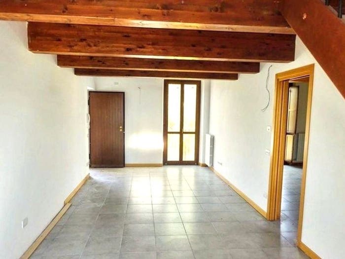 Appartamento quadrilocale in vendita in Via Santo Apollinare Monte Roberto AN Italia, Monte Roberto