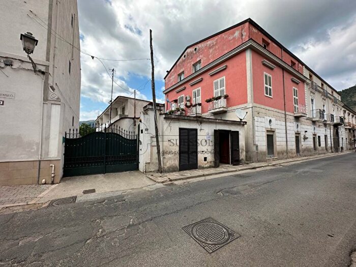 Appartamento quadrilocale in vendita in Via Roma, Centro, San Felice a Cancello