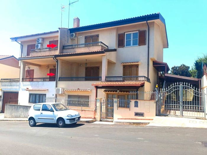 Casa con 6 locali in vendita in Via delle Rose, Soverato Marina, Soverato