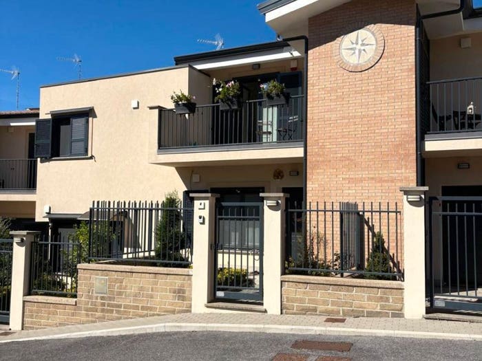 Casa trilocale in vendita in Viale Africa, Le Rughe, Formello