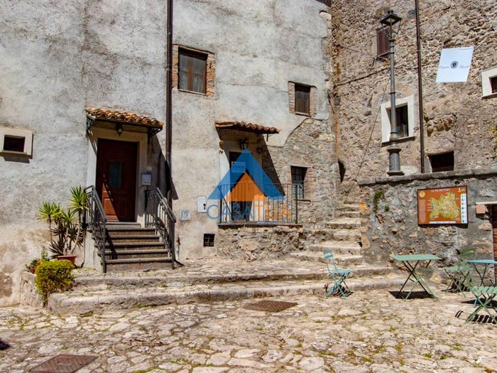 Appartamento bilocale in vendita in Largo del Bivio, Centro, Castiglione in Teverina