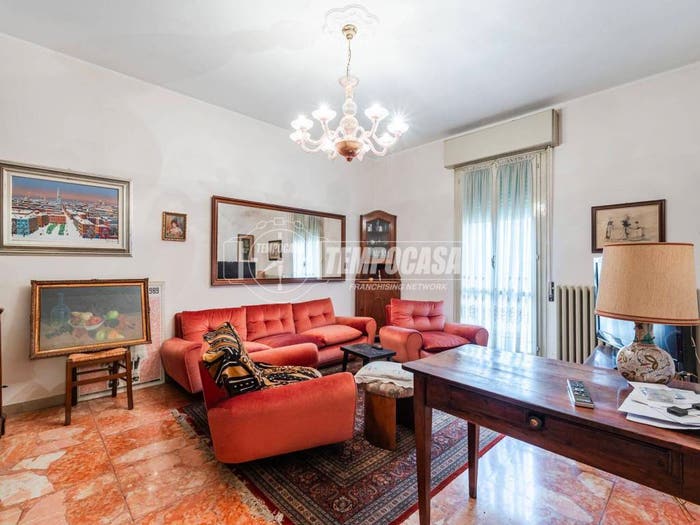 Appartamento trilocale in vendita in Via Giovanni Battista Amici, Viali, Modena