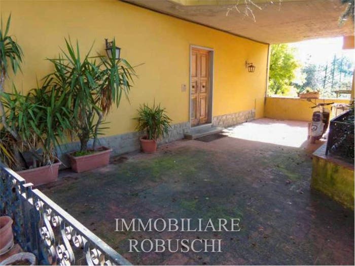 Appartamento con 6 locali in vendita in via d'annunzio, Settignano, Firenze
