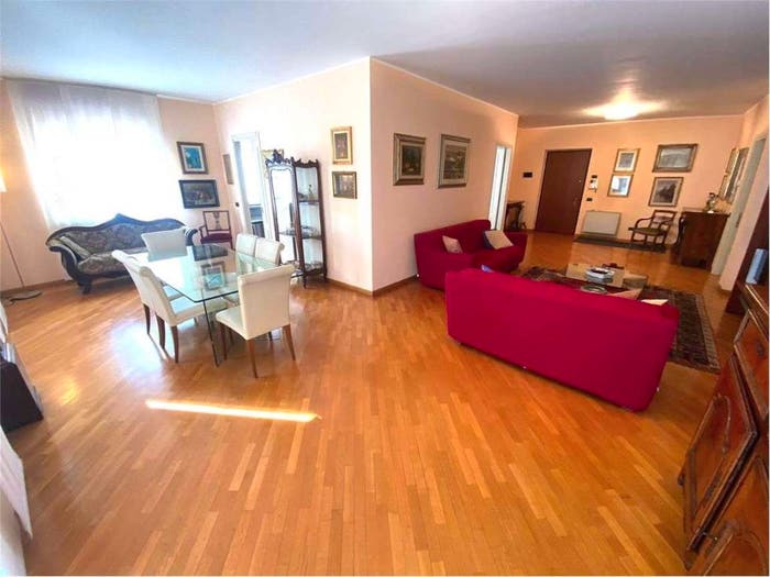 Appartamento con 5 locali in vendita in Via Stropeni, Semicentro, Vigevano