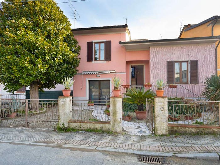 Casa con 5 locali in vendita in Via Valdinievole Nord, Quattro Strade, Bientina