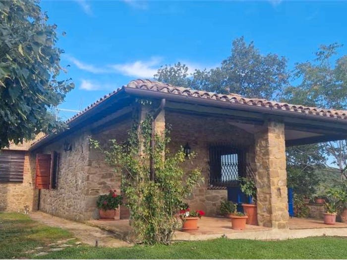 Casa con 5 locali in vendita in via di casantica, San Terenziano, Gualdo Cattaneo