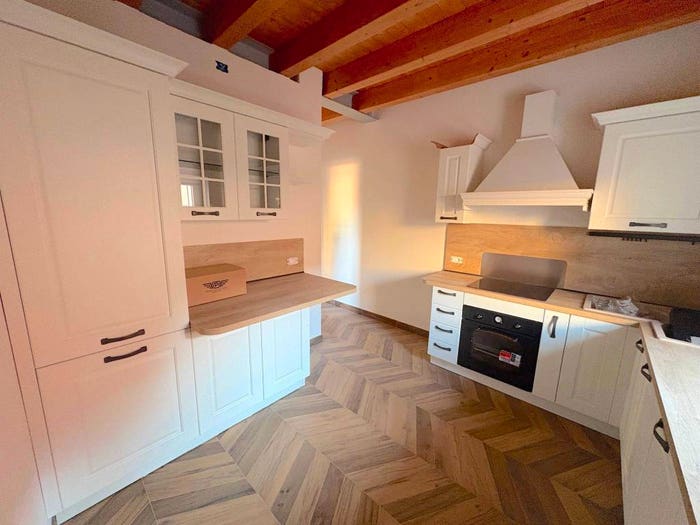 Casa quadrilocale in vendita in Via Dolomiti, Marchesino Bovo, Buttapietra