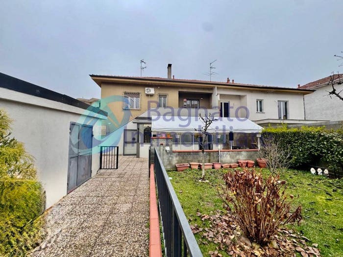 Casa trilocale in vendita in Strada della Madonnina, Sant'Agabio, Novara