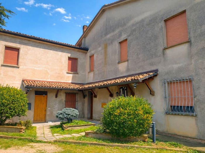 Casa con 5 locali in vendita in Conselice