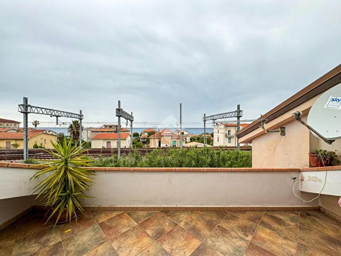 Appartamento bilocale in vendita in Marina di Longobardi, Longobardi
