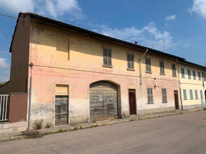 Casa con 6 locali in vendita in Via Giuseppe Garibaldi, Centro, Cuggiono