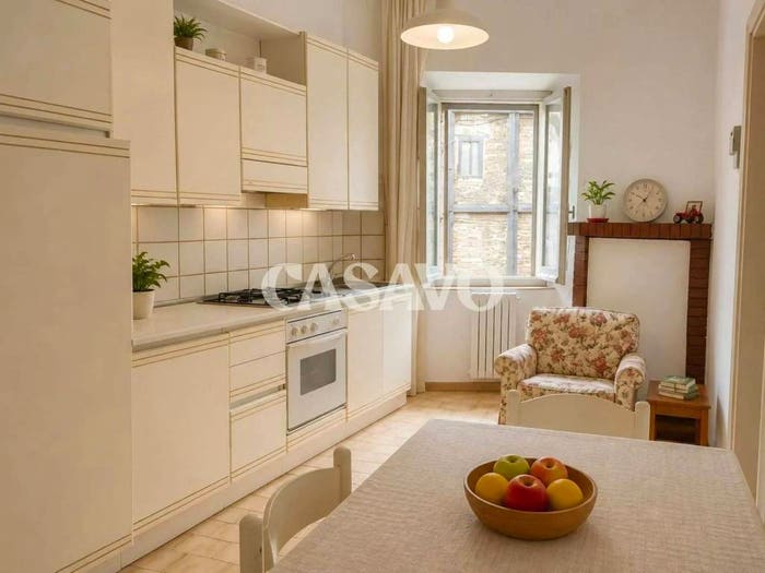 Casa con 6 locali in vendita in Piazza Regina Margherita, Centro, Maltignano