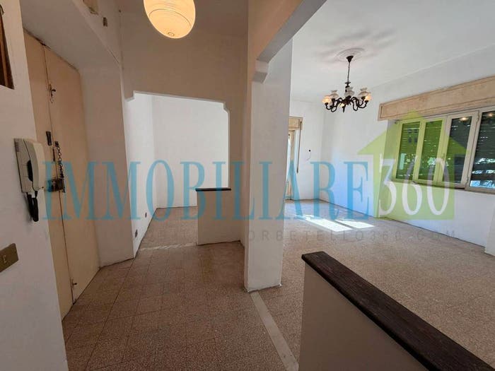 Appartamento quadrilocale in vendita in Via Giacomo Leopardi, Centro, Orbetello