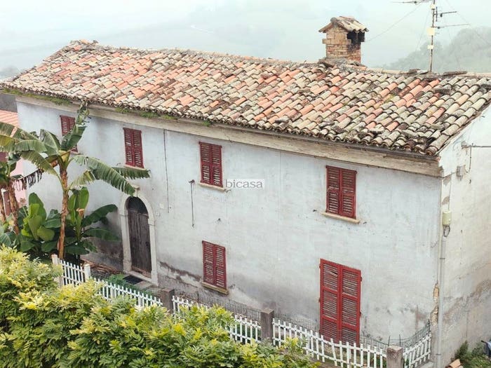 Casa con 6 locali in vendita in VIA ROMA, Centro, Sant'Ippolito
