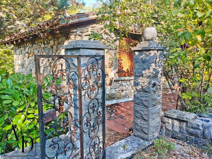 Casa trilocale in vendita in Strada Statale della Cisa, Terenzo