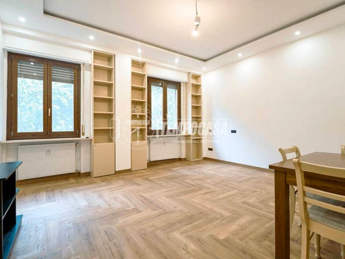 Appartamento trilocale in vendita in Via Angelo Massarotti, Cristo Re, Cremona