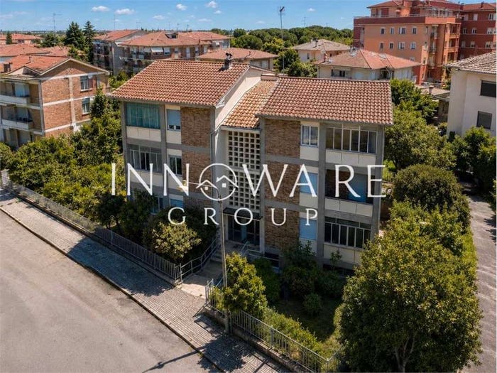 Appartamento con 6 locali in vendita in Via Martin Luther King, Posatora, Ancona