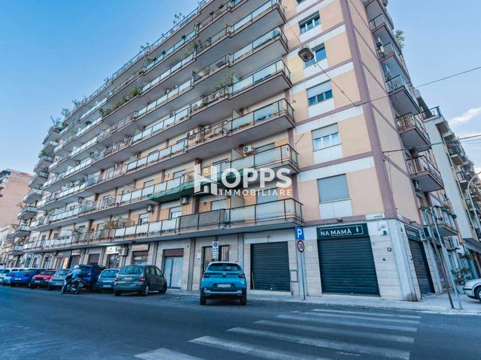 Appartamento quadrilocale in vendita in Via Sampolo, Libertà Villabianca, Palermo