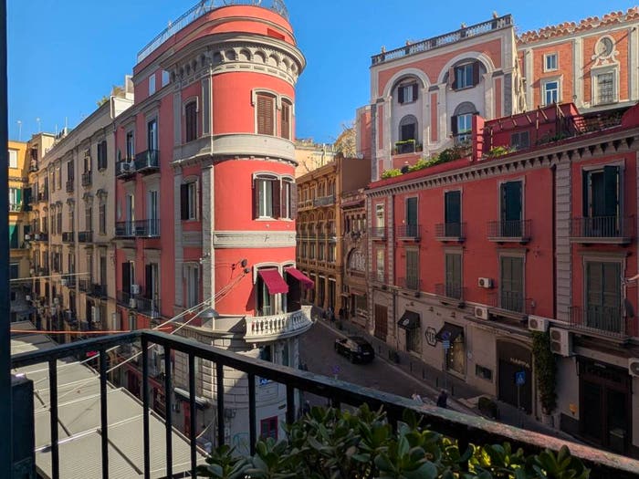 Casa con 6 locali in vendita in Via Gaetano Filangieri, Chiaia, Napoli