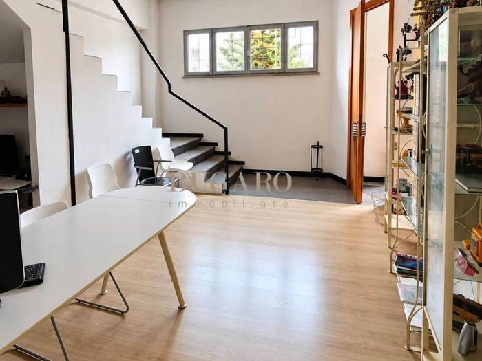 Appartamento con 6 locali in vendita in Valle Miano, Ancona