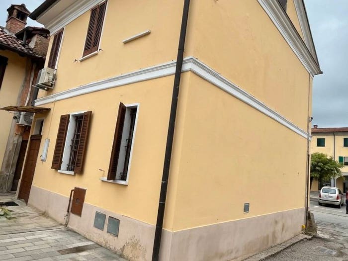 Appartamento quadrilocale in vendita in Via Giacomo Matteotti, Centro, Marzano