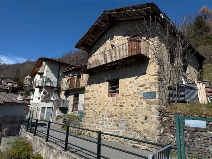 Casa trilocale in vendita in mornico, Bellano