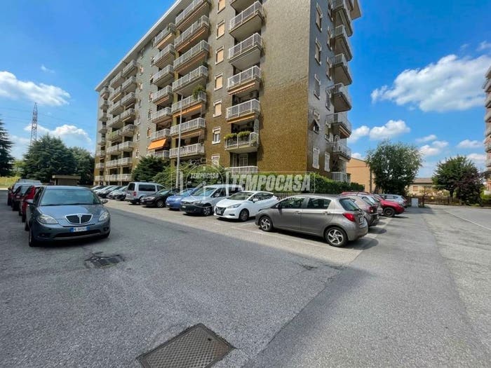 Appartamento trilocale in vendita in Via Maria Montessori, Semicentro, Paderno Dugnano