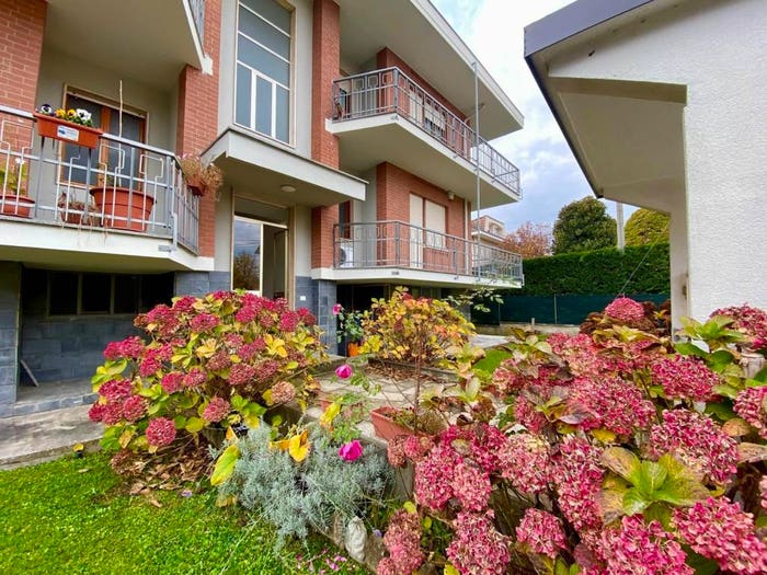 Appartamento quadrilocale in vendita in Via Novembre, Centro, Nole