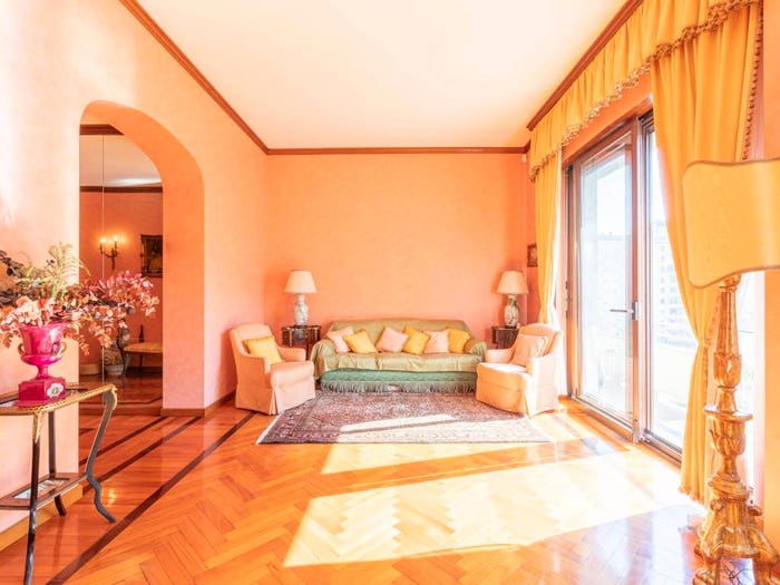 Appartamento con 6 locali in vendita in Via Filippo Turati, Turati, Milano