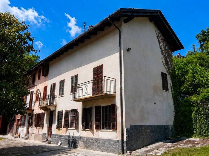 Casa con 6 locali in vendita in Via Principe Amedeo, Centro, Frinco