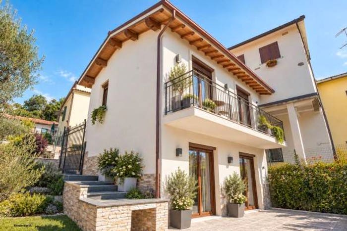 Casa trilocale in vendita in Via dei Monti, Centro, Canale Monterano