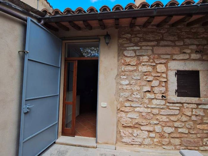 Casa trilocale in vendita in Via Folignate, Visso