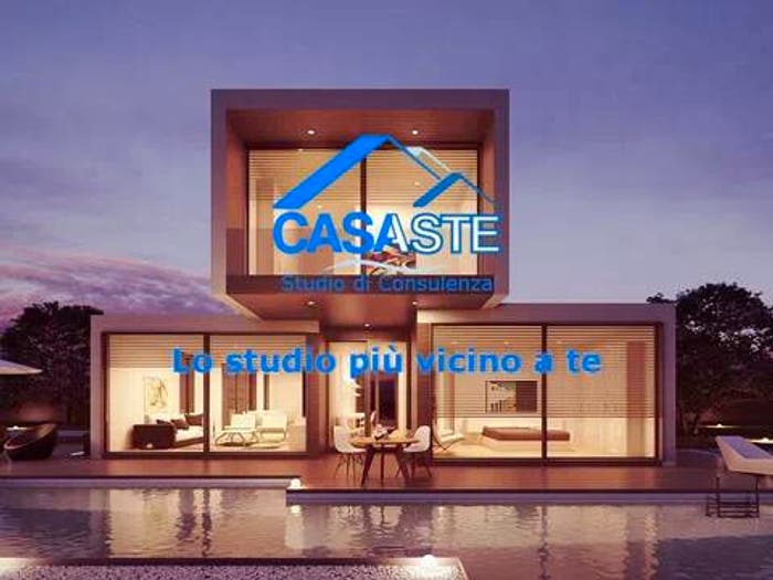 Casa con 5 locali in vendita in Via Sant'Anna, Centro, Borgosesia