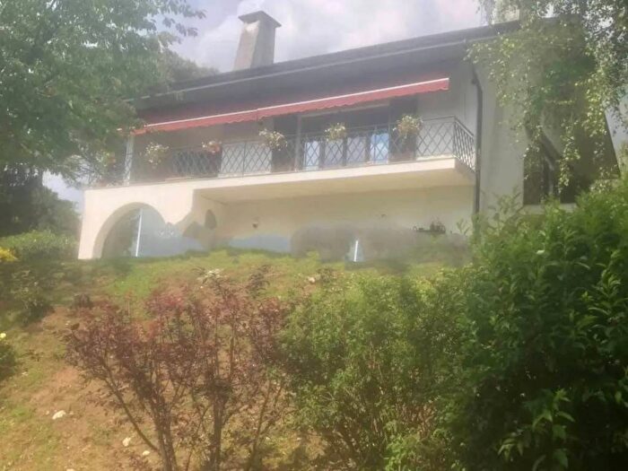 Casa con 6 locali in vendita in Via Guarnerio d'Artegna, Centro, Artegna