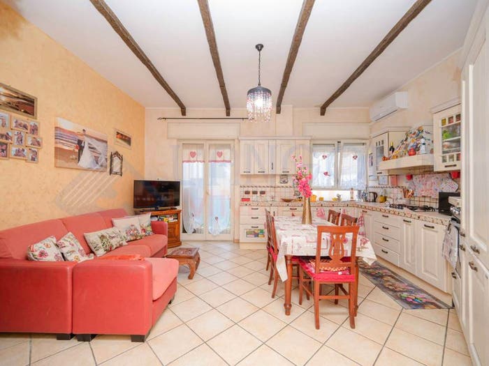 Appartamento quadrilocale in vendita in Via Catania, Centro, Ladispoli