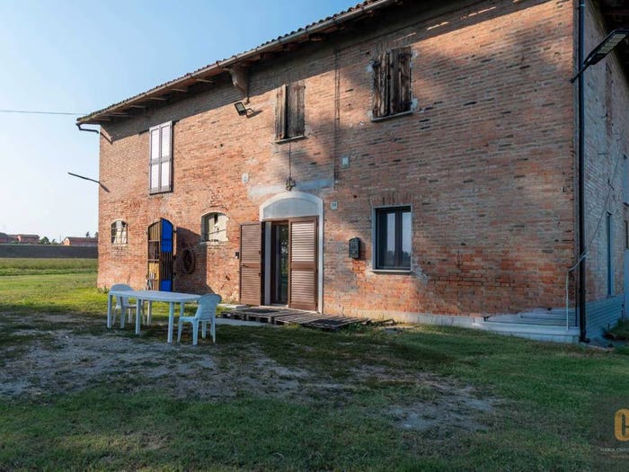 Casa con 6 locali in vendita in Via Canaletto, Malalbergo