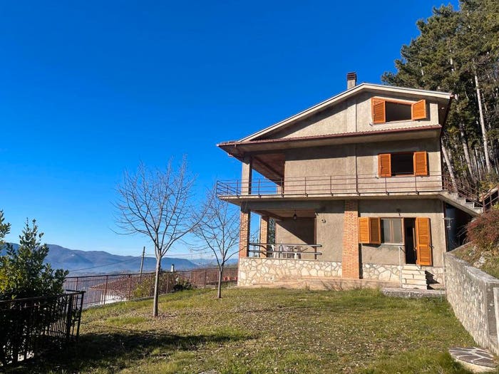 Casa con 6 locali in vendita in Via della Casetta, Centro, Poggio Bustone