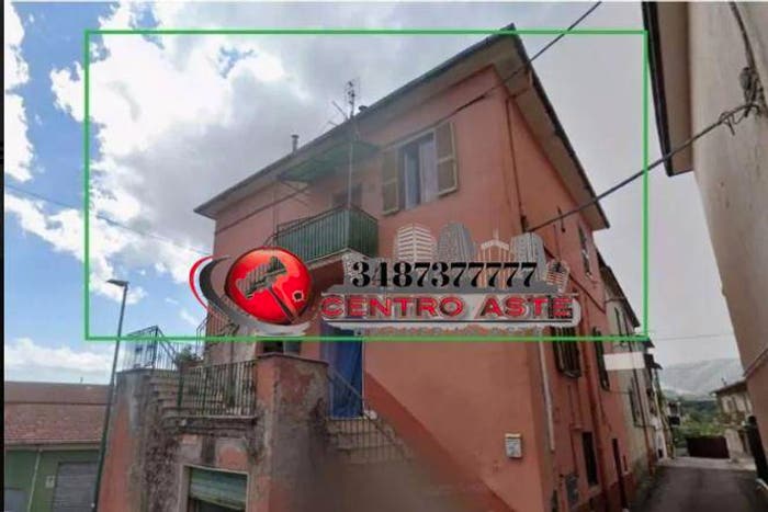 Appartamento trilocale in vendita in Via Vittorio Emanuele Colleferro Scalo RM Italia, Colleferro Scalo, Colleferro
