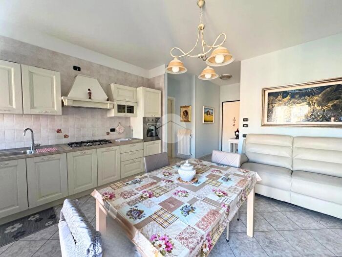 Appartamento trilocale in vendita in Via Nicola Campanile, Lucera